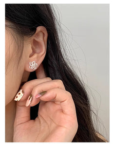 H3LL NO S925 Silver Flower Earrings